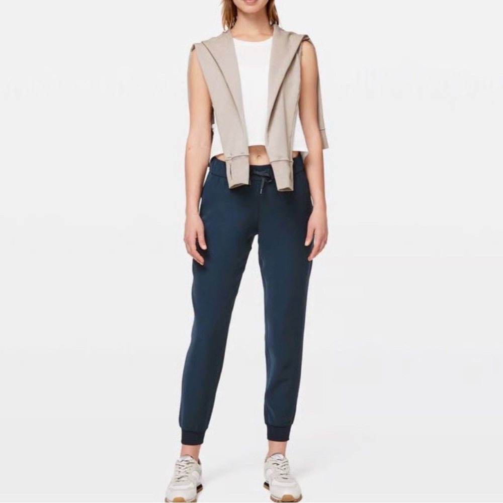 Lululemon On the Fly Joggers